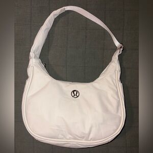 Lululemon Essential Shoulder Bag
